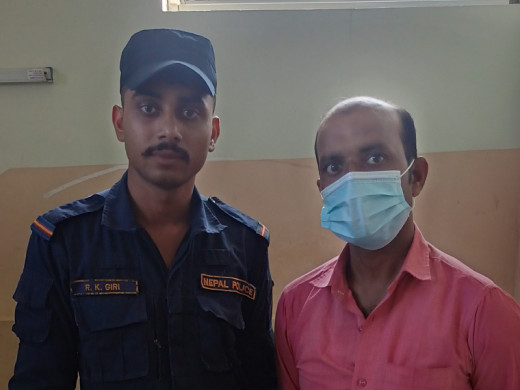 घुमुवा प्रहरी हुँ भन्दै लुटपाट गर्ने एक जना पक्राउ